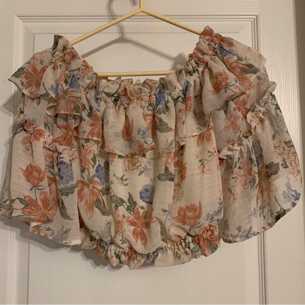Spring off the shoulder floral cropped ruffled blouse